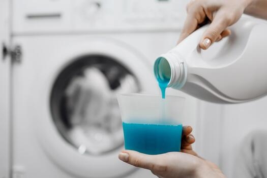 Liquid Laundry Detergent Market Size and Forecast 2020 - 2033