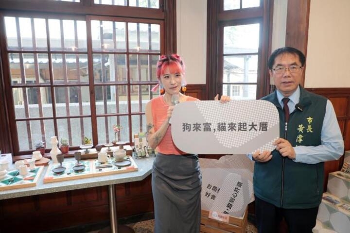 臺南文化再升級　「let&rsquo;s asobi」選物店開幕　黃偉哲市長親自探訪巷弄空間