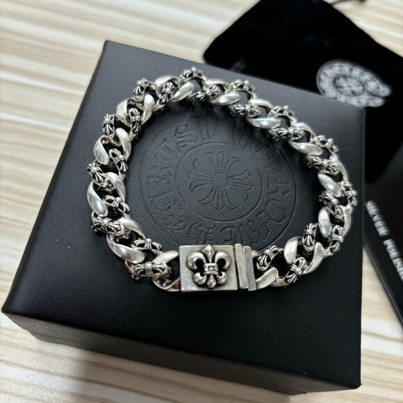 Why Chrome Hearts Jewelry Is a Must-Have for Collectors
