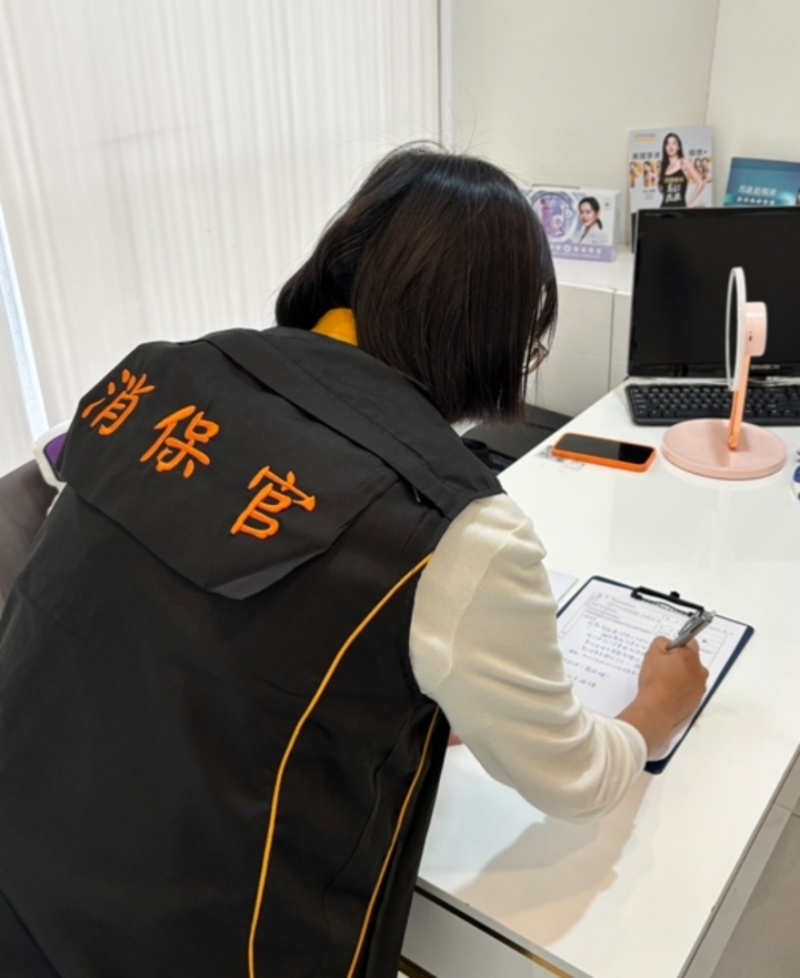 捍衛醫療隱私！臺中市衛生局重罰崇德愛爾麗診所50萬元、停業6個月　偷拍案依法重罰維護就醫安全