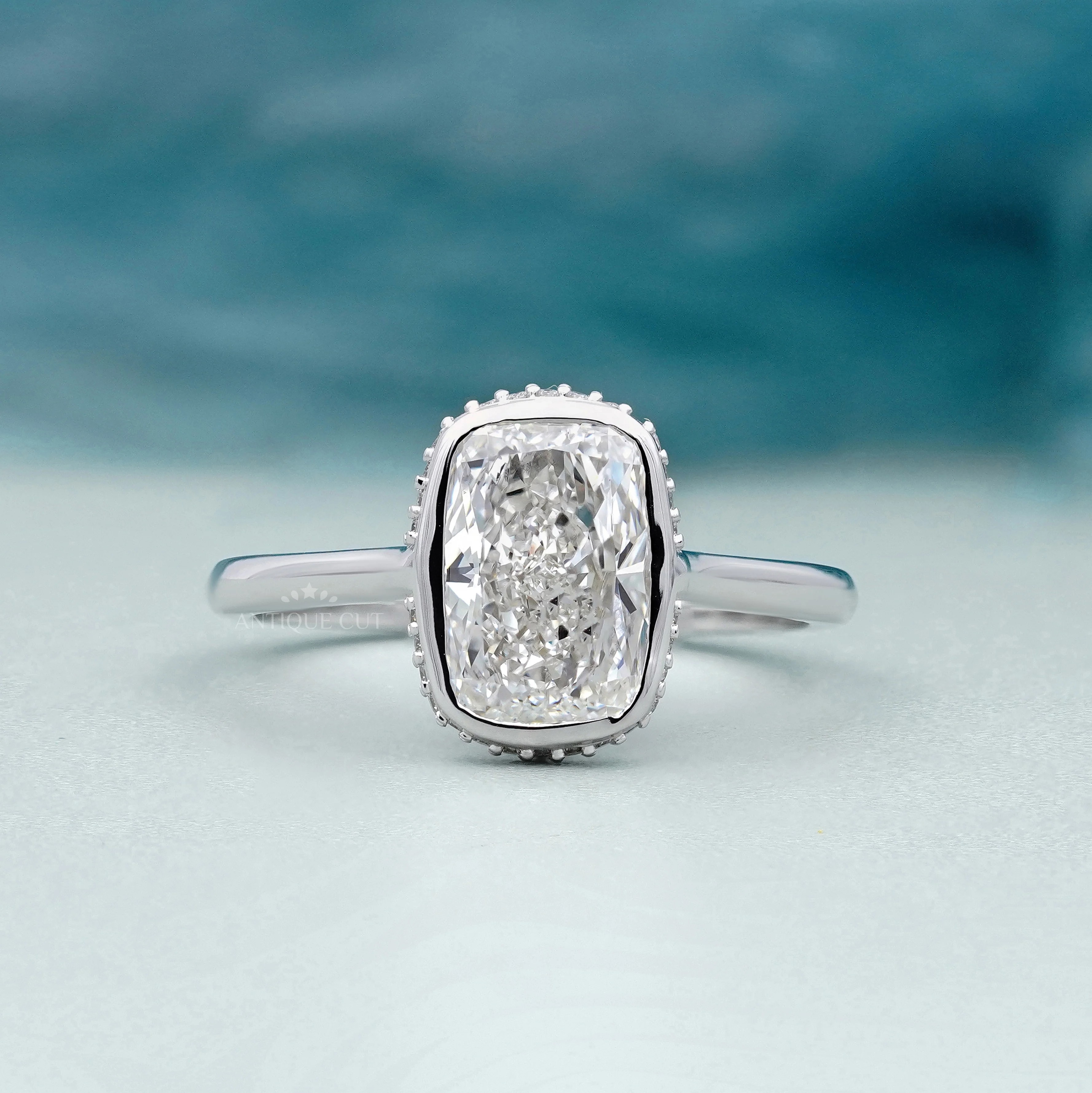 What you need to know: Cushion Cut Diamonds vs. Radiant Cut Diamonds | Engagement Ring Guide