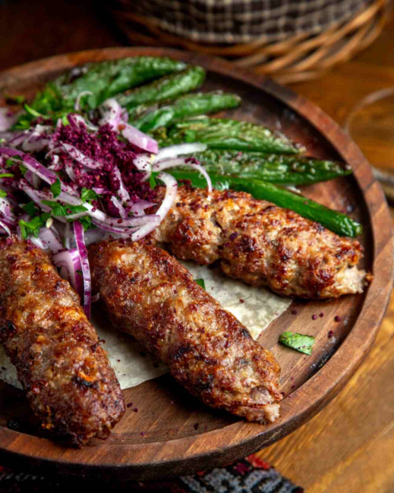 Top Reasons to Visit a Lebanese Restaurant for Your Next Family Meal