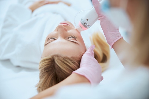 Fractional RF Microneedling in Dubai for Uneven Tone